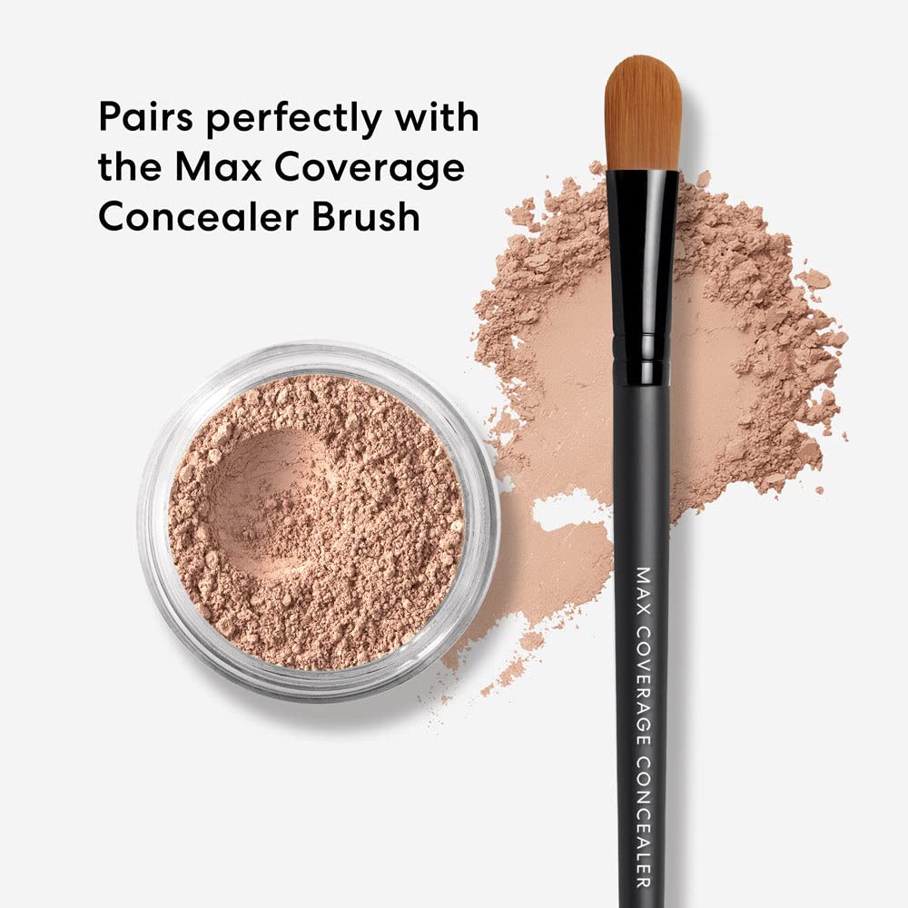 bareminerals SPF20 protège la peau tout en camouflant les imperfections.