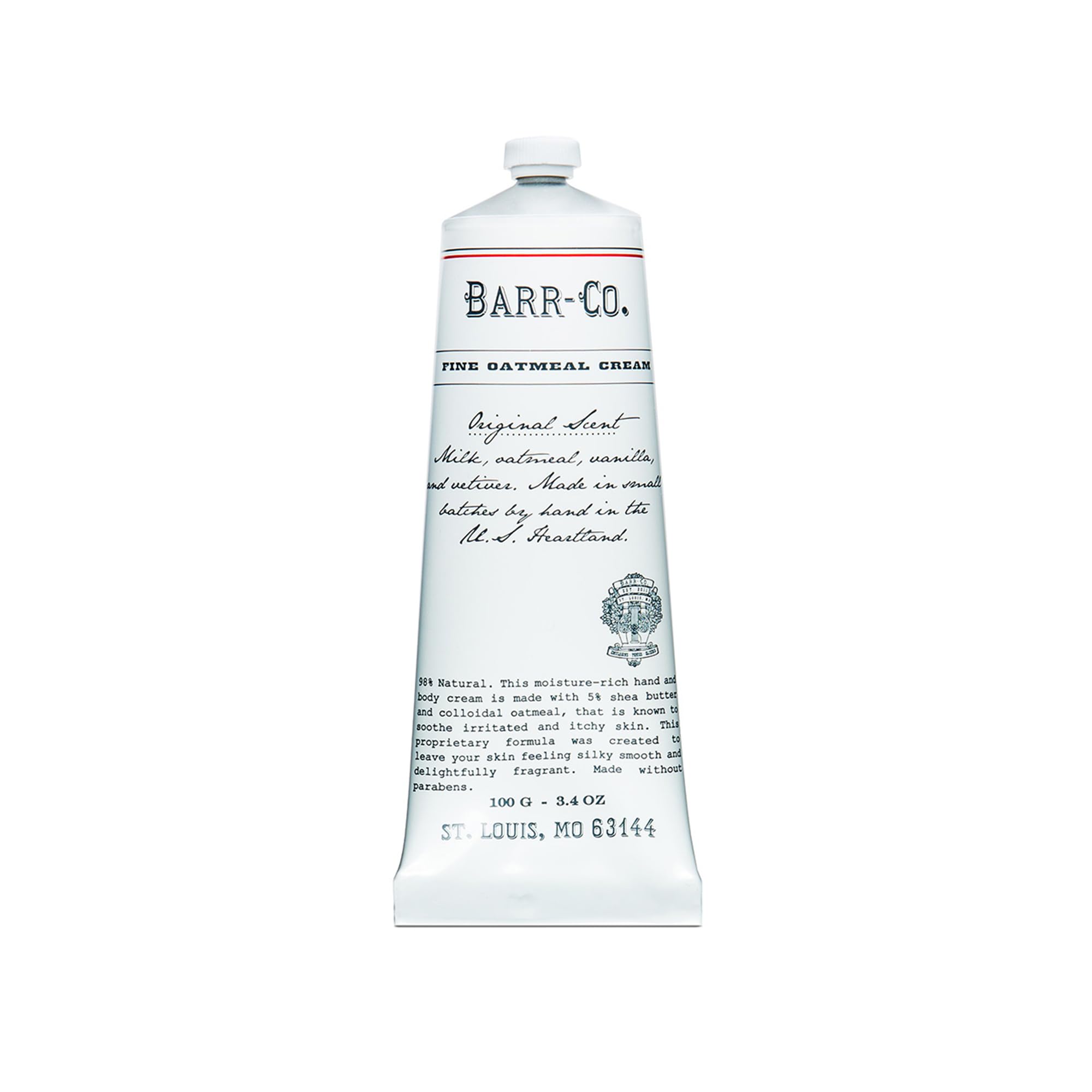 Application douce de la crème Barr-Co sur les mains au quotidien.