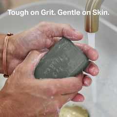 Barrel & Oak Savon argile kaolin charbon pour peau équilibrée