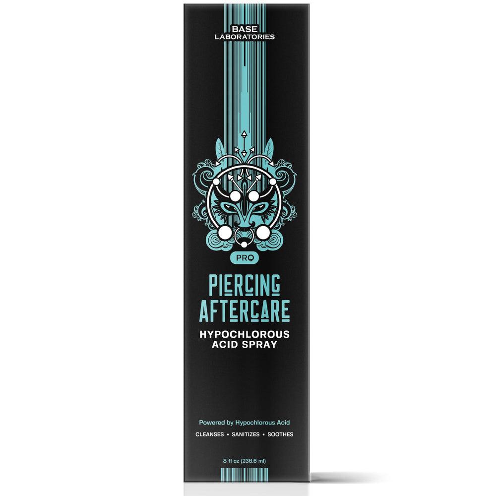 BASE LABORATORIES format pulvérisateur pratique, application rapide sur piercing nouveau.