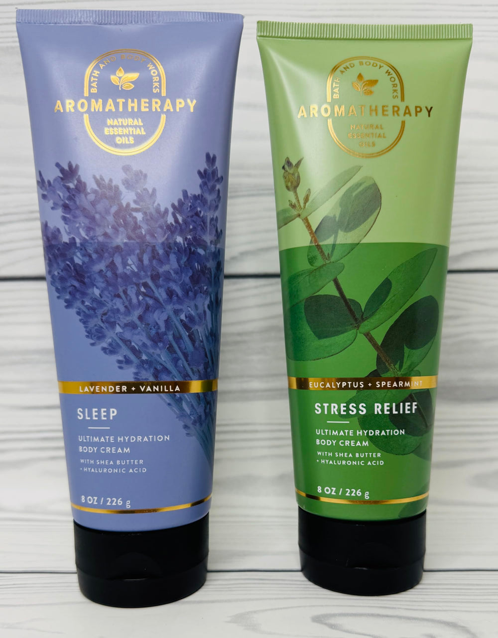 Boîte double Bath & Body Works Aromatherapy, ambiance spa pour détente après douche.