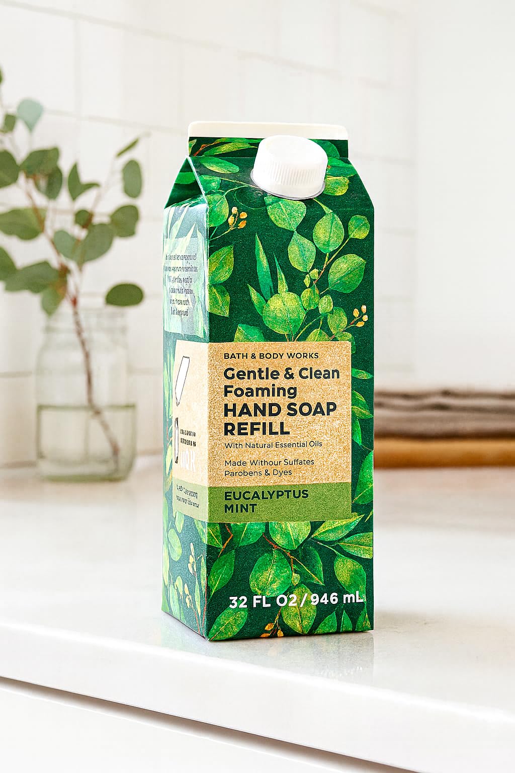 Remplissage Bath & Body Works Eucalyptus Mint pour savon mousse, usage pratique et durable.