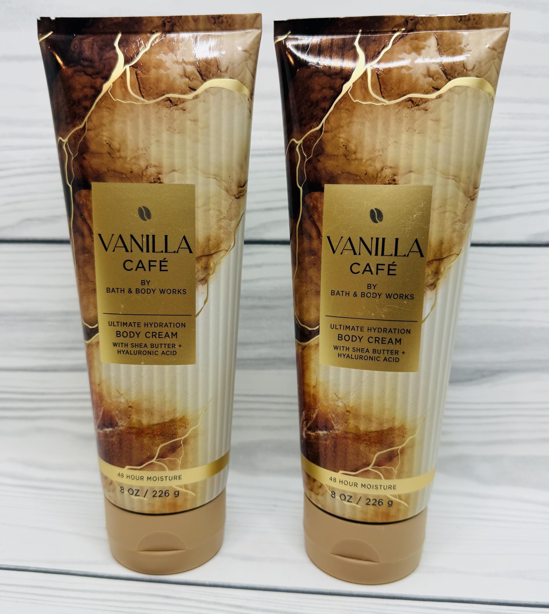 Bath & Body Works Vanilla Café cream closeup highlights creamy texture for smooth application.