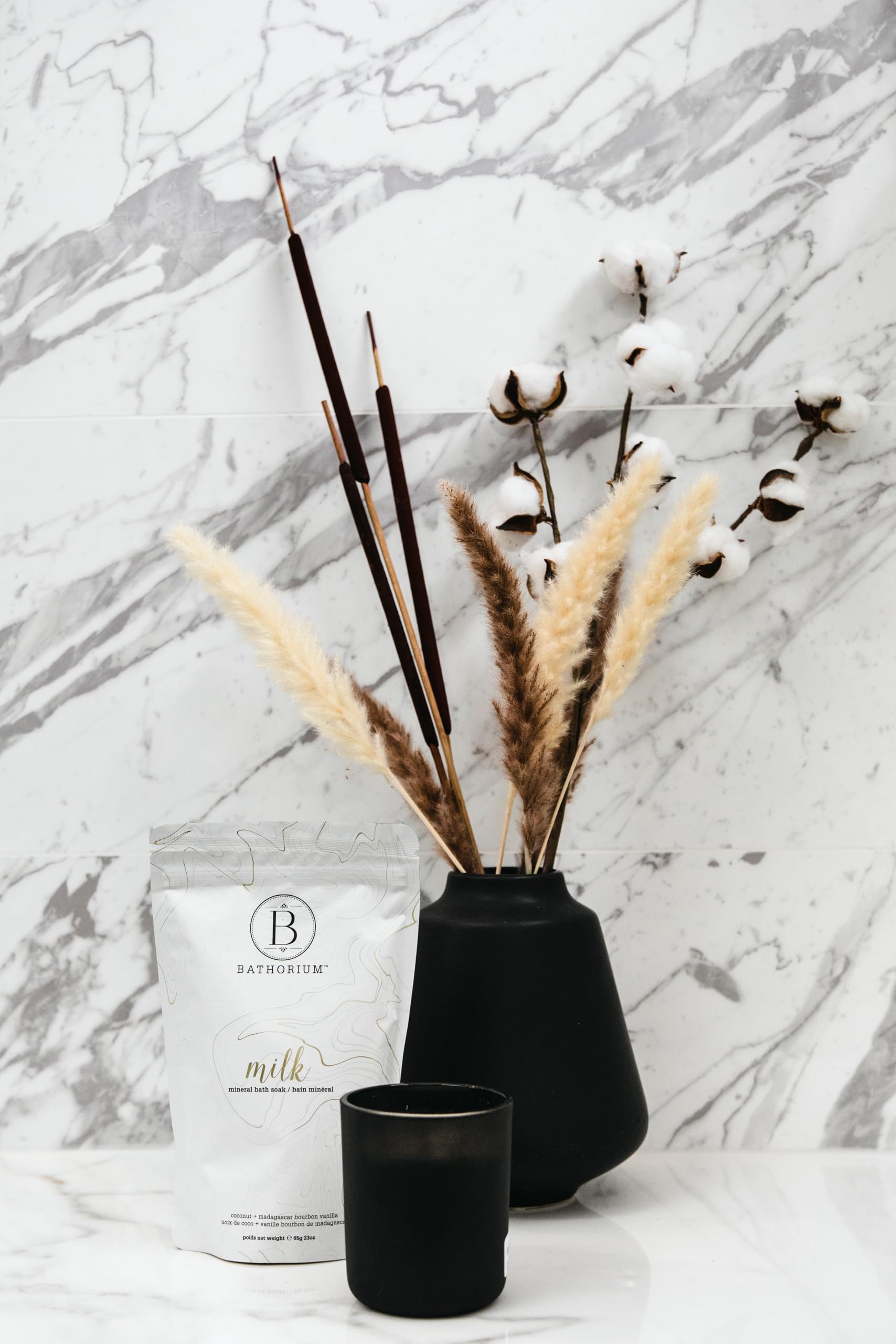Bathorium sans-parfum-sans-sulfates: formule pure et douce sans irritants.