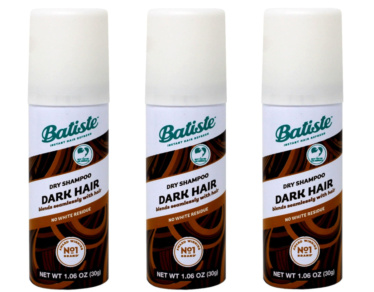 Batiste Dry Shampoo Dark mini-bouteille pour une fraîcheur rapide en déplacement.