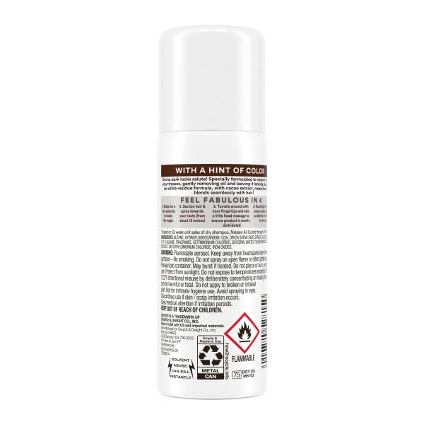 Batiste Dry Shampoo Dark apporte volume et parfum discret.