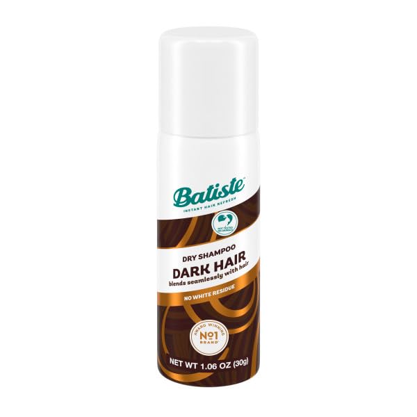 Batiste Shampoing Sec Divine Dark, apporte volume léger sans alourdir.