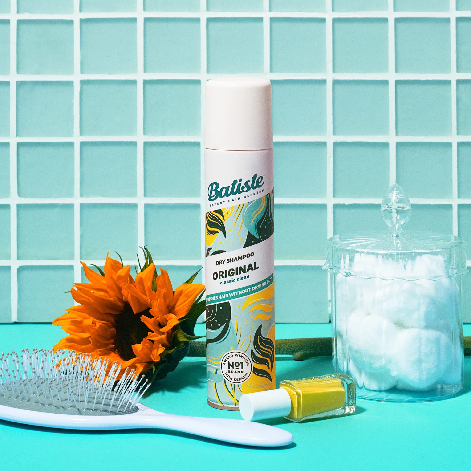 Batiste Shampoing Sec Original – parfum bergamote-lilas-rose, senteurs délicates.