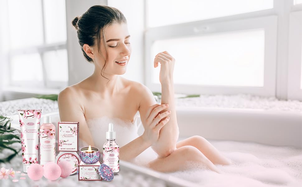 Bougie parfumée BBlove fleur de cerisier japonaise, ambiance chaleureuse et cocooning.