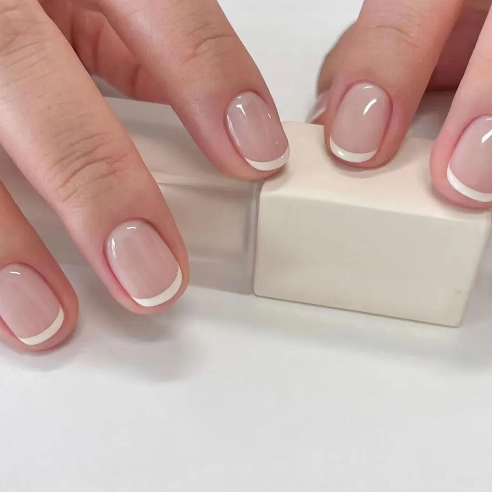 BDKAIWU ongles blancs pointe francaise court, pour pose rapide et elegante.