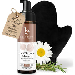Beauty by Earth Mousse auto-bronzante Kit : application fluide et résultat naturel.