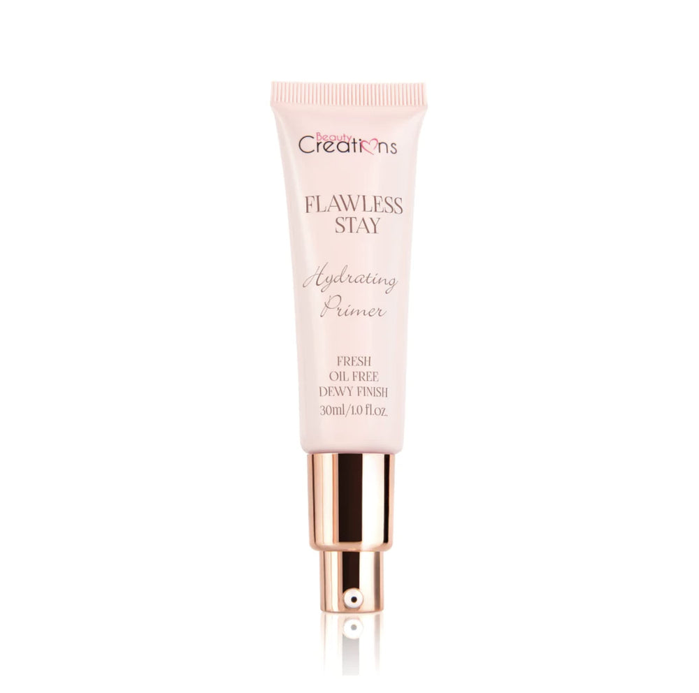 Base hydratante Flawless Stay par Beauty Creations: bouteille prête à hydrater et lisser le teint.