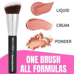 Pinceau Beauty Junkees adapté pour liquides et crèmes, touche fluide.