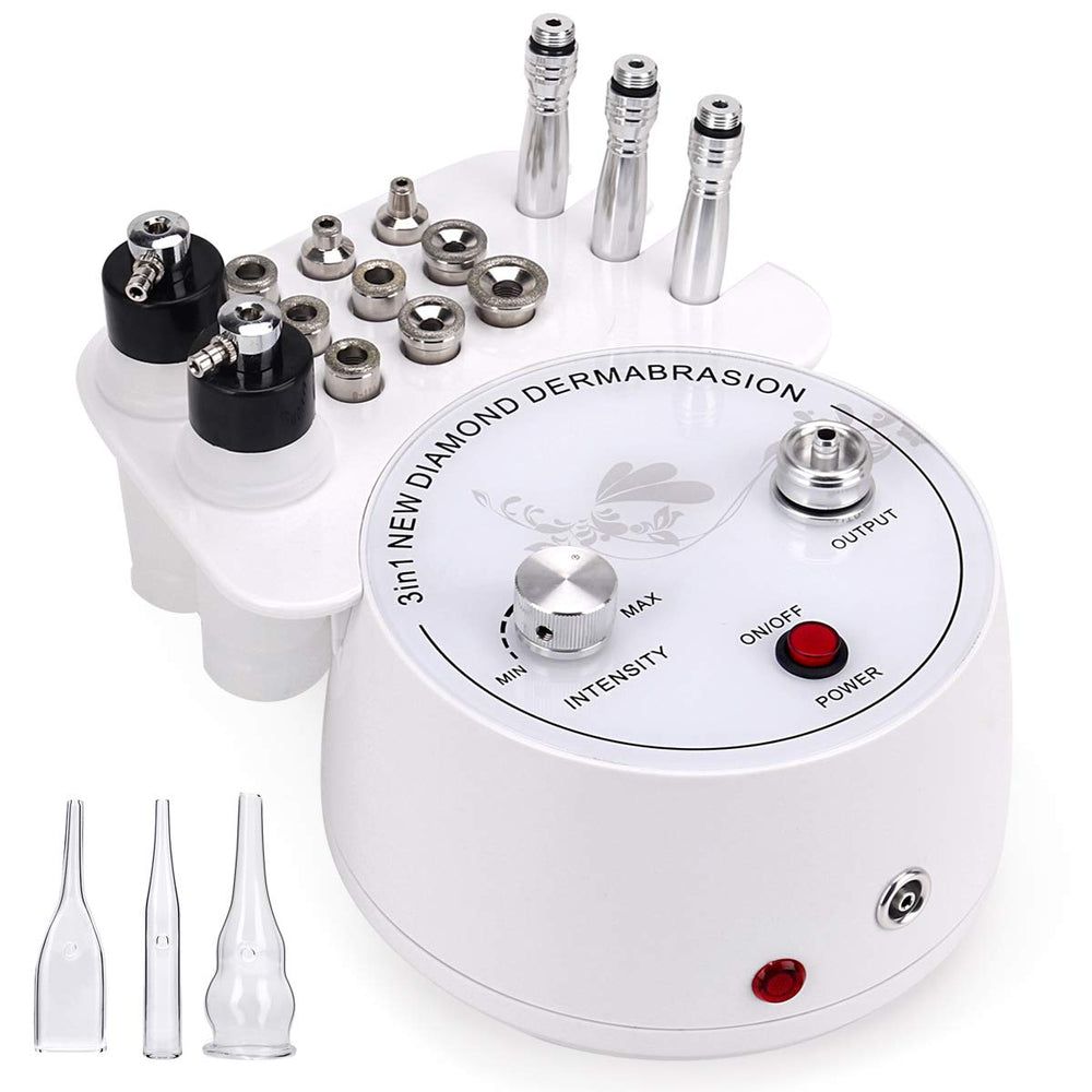Beauty Star machine microdermabrasion en usage pour raffermir le visage.