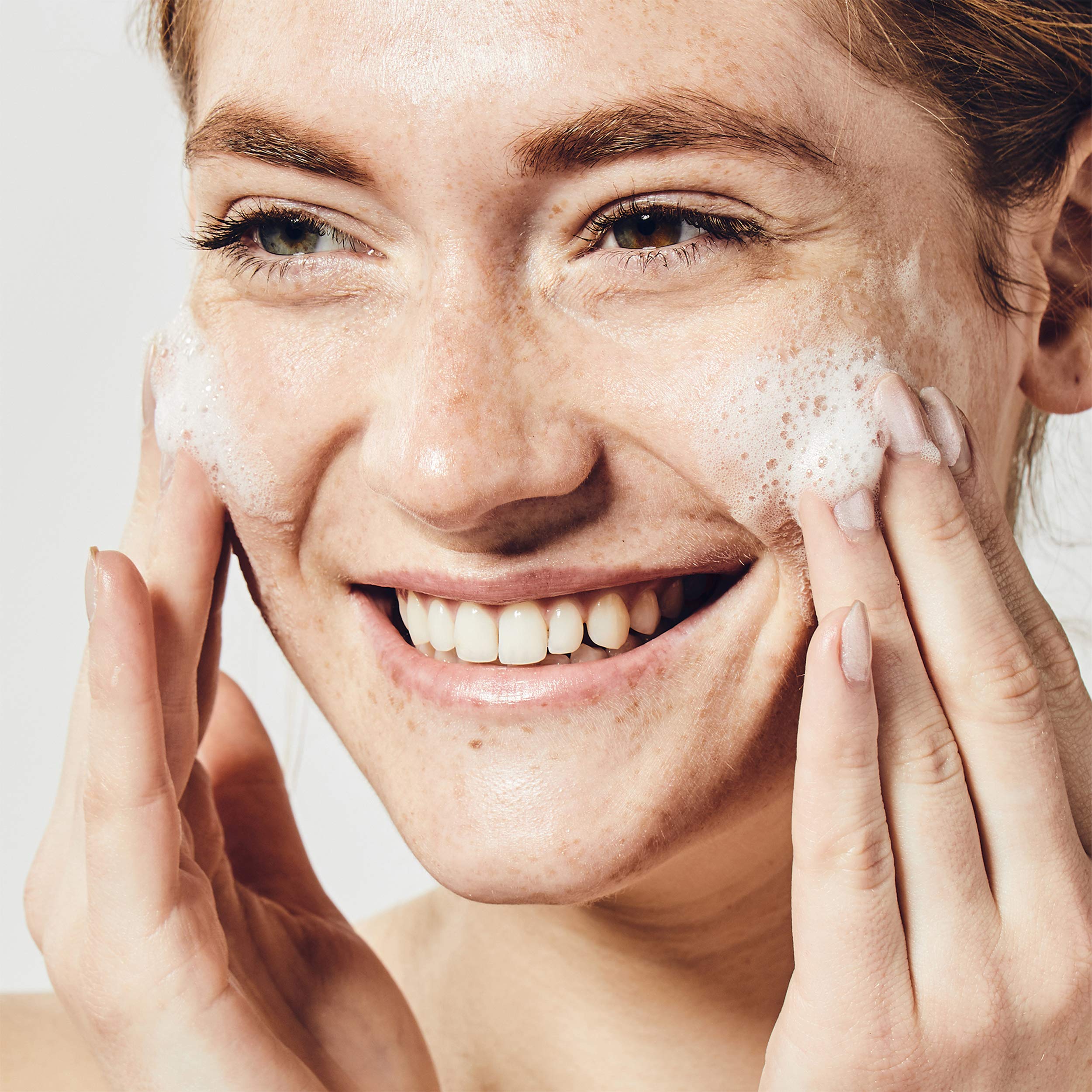BeautyBio Balance : nettoyage visage et yeux en douceur, sans irritations.