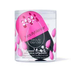 Étui Beautyblender Defender en silicone flexible protège l'éponge et limite les salissures.