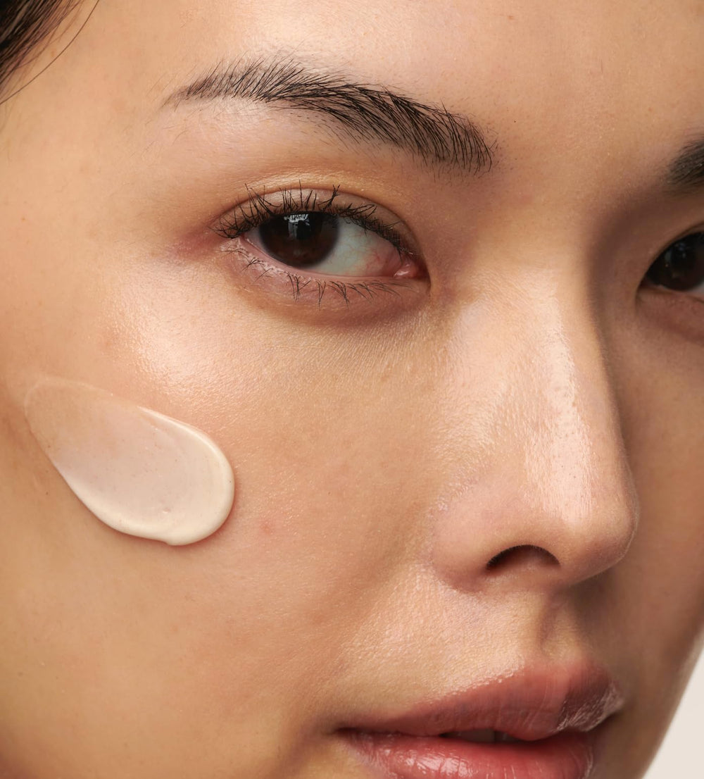 BeautyStat Universal C Skin Refiner: emballage compact et sans cruauté pour le voyage.