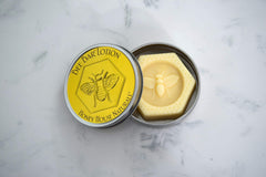 Bee Bar vanille grande-tin: soin durable pour peau sèche.