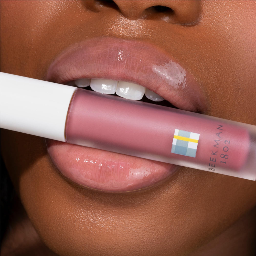 Beekman 1802 Oh Mega Milk Lip Oil, usage quotidien pour un léger éclat naturel.