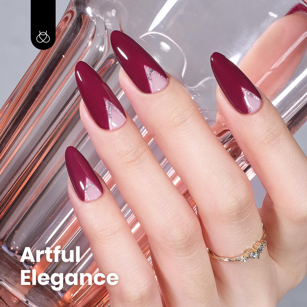Beetles Burgundy Red Gel Polish application lisse – fini uniforme et sans traces.