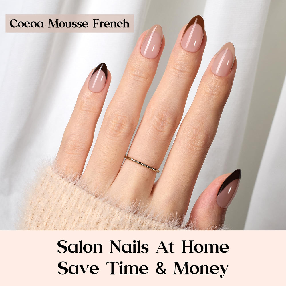 Beetles Gel Polish – gros plan sur le style cocoa mousse et French Tip