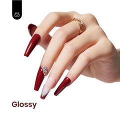 Beetles Vernis Gel Bordeaux sur ongles, fini brillant et tenue durable.