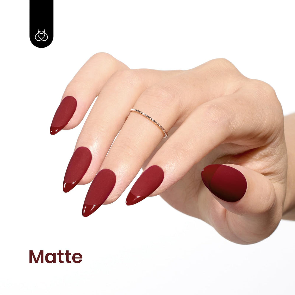 Beetles Vernis Gel Bordeaux nécessite base et finition séparées.