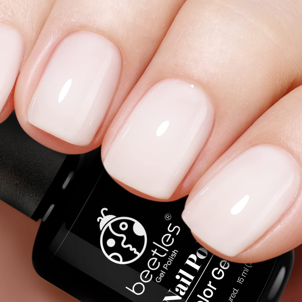 Beetles Milky White: texture semi-transparente pour un look naturel sur les ongles.