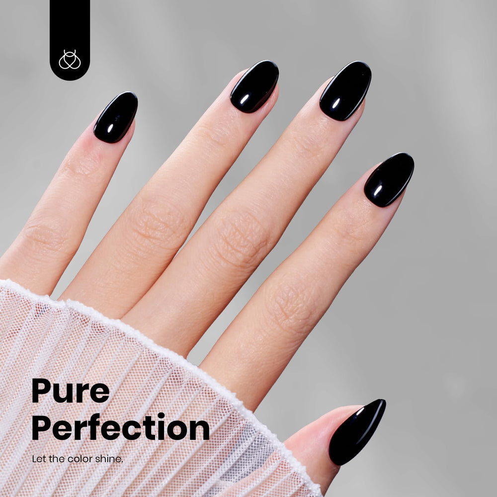 Beetles vernis gel sans HEMA offre une application douce.