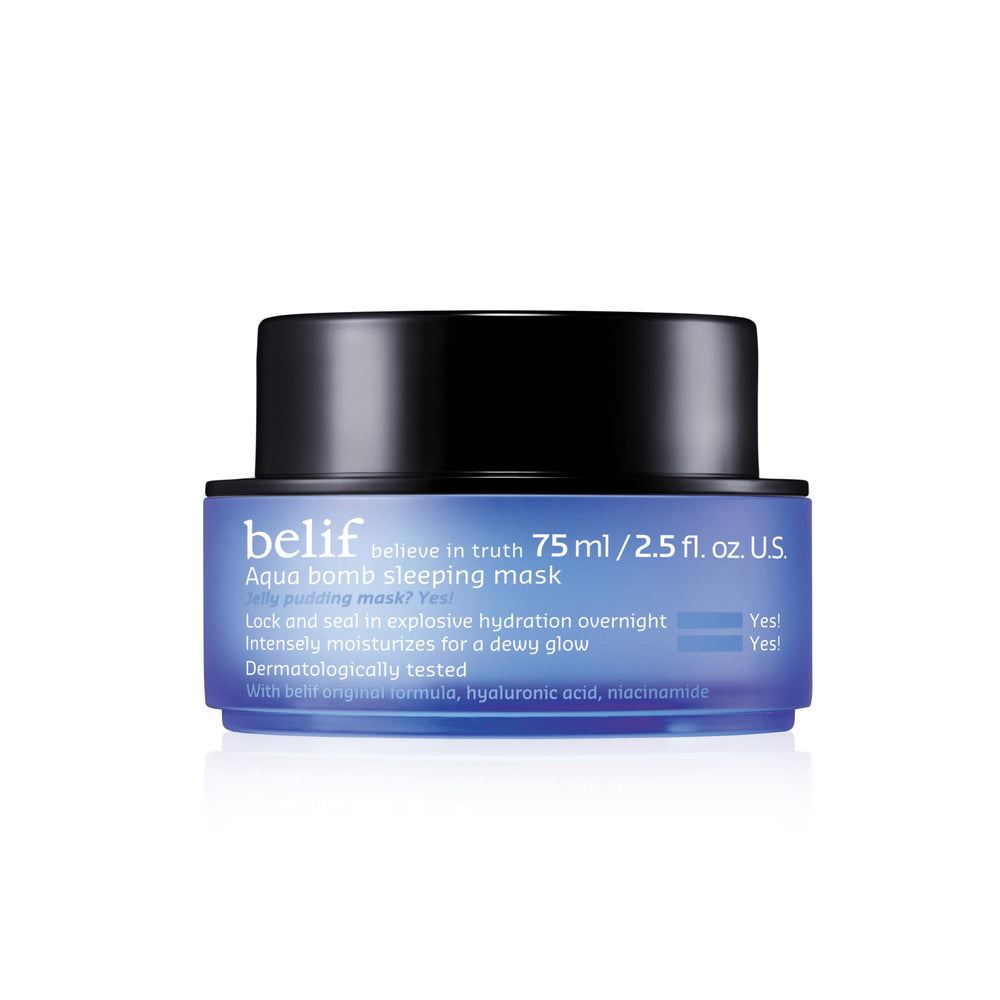 Belif Gelée Vitamine E appliquée sur la peau pour hydratation nocturne intense.