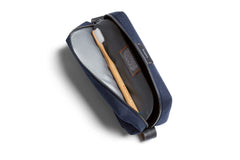 Bellroy Toiletry Kit: gaine pour brosse à dents magnétique pour hygiène propre.