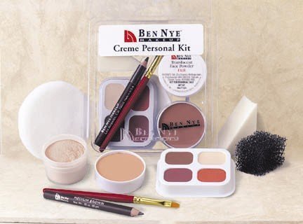Ben Nye Crème Théâtrale Olive Light Medium: kit portable pour teintes naturelles et retouches faciles