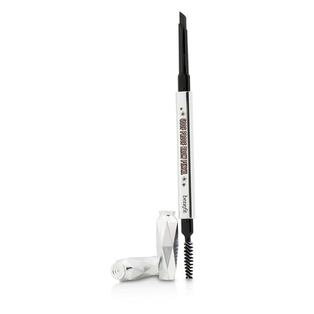 Benefit Goof Proof offre teinte naturelle et pigment riche.