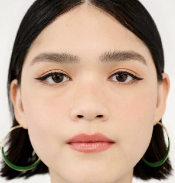 Benefit Gimme Brow assure une application sans bavure grace a l applicateur.