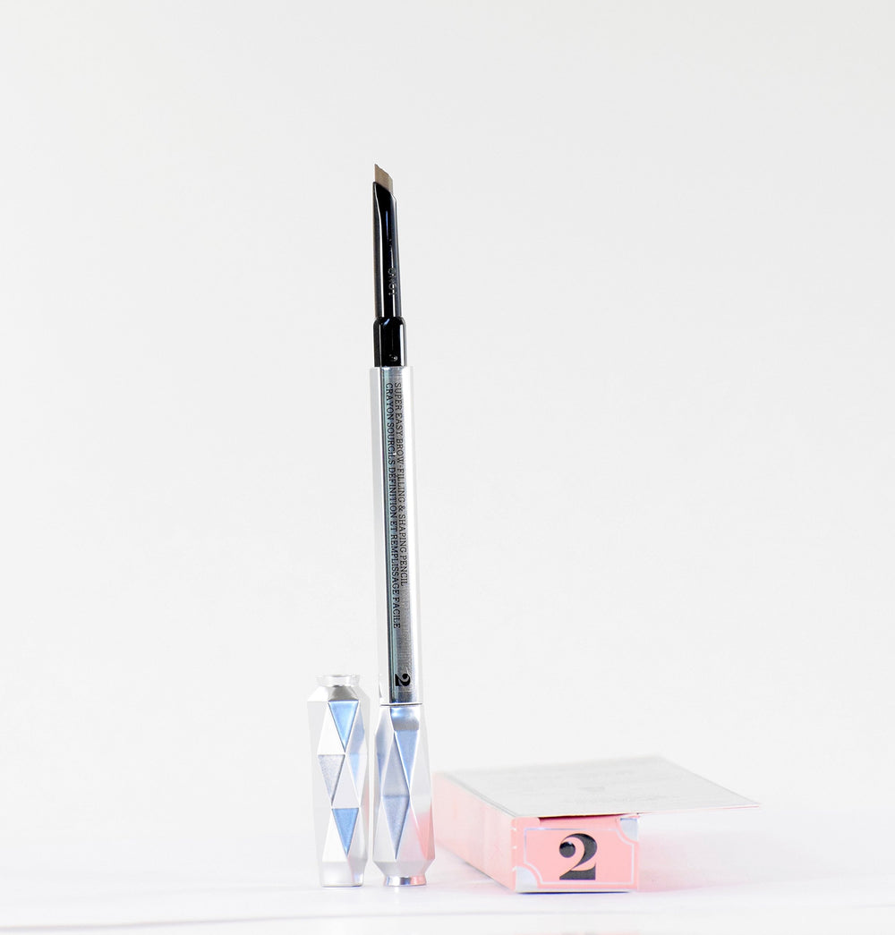 Benefit Goof Proof crayon sourcils ombre-2 trace naturelle et longue tenue.