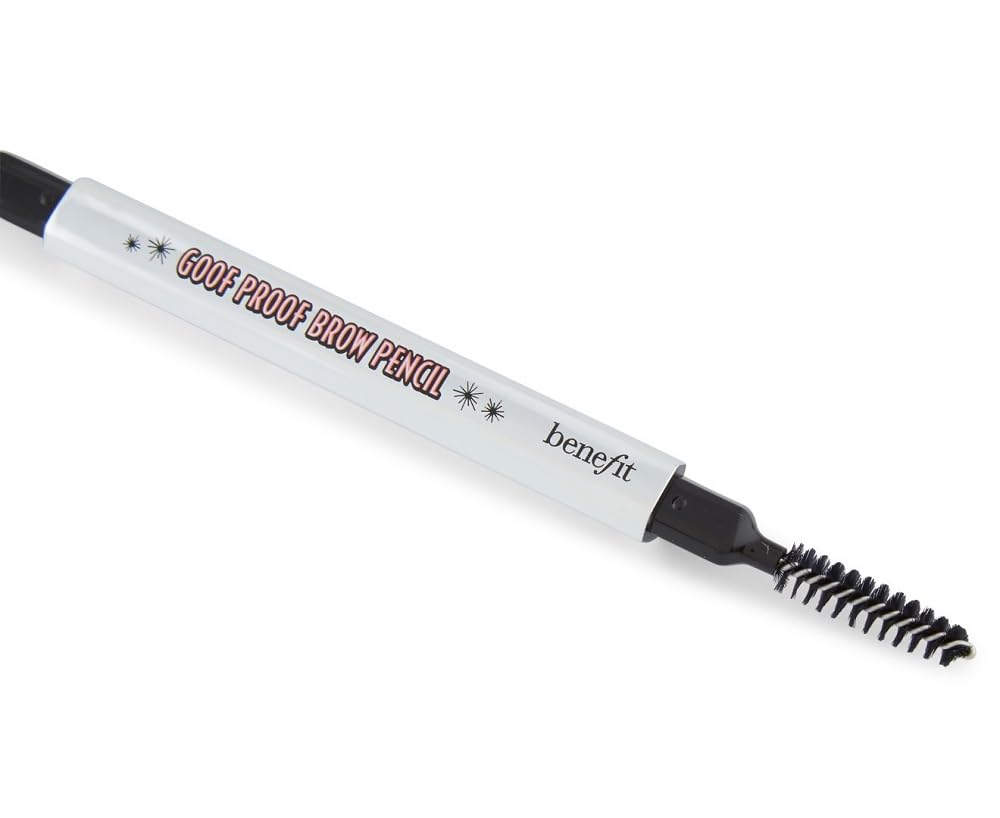 Benefit Goof Proof – usage quotidien facile pour sourcils définis.