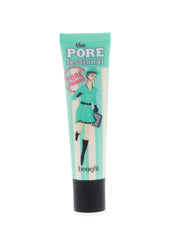 Benefit POREfessional Pro Balm démontrant la réduction visuelle des pores pour un teint plus lisse.