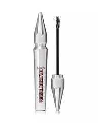 Benefit Precisely My Brow Wax, brosse double-face pour une application précise et durable.