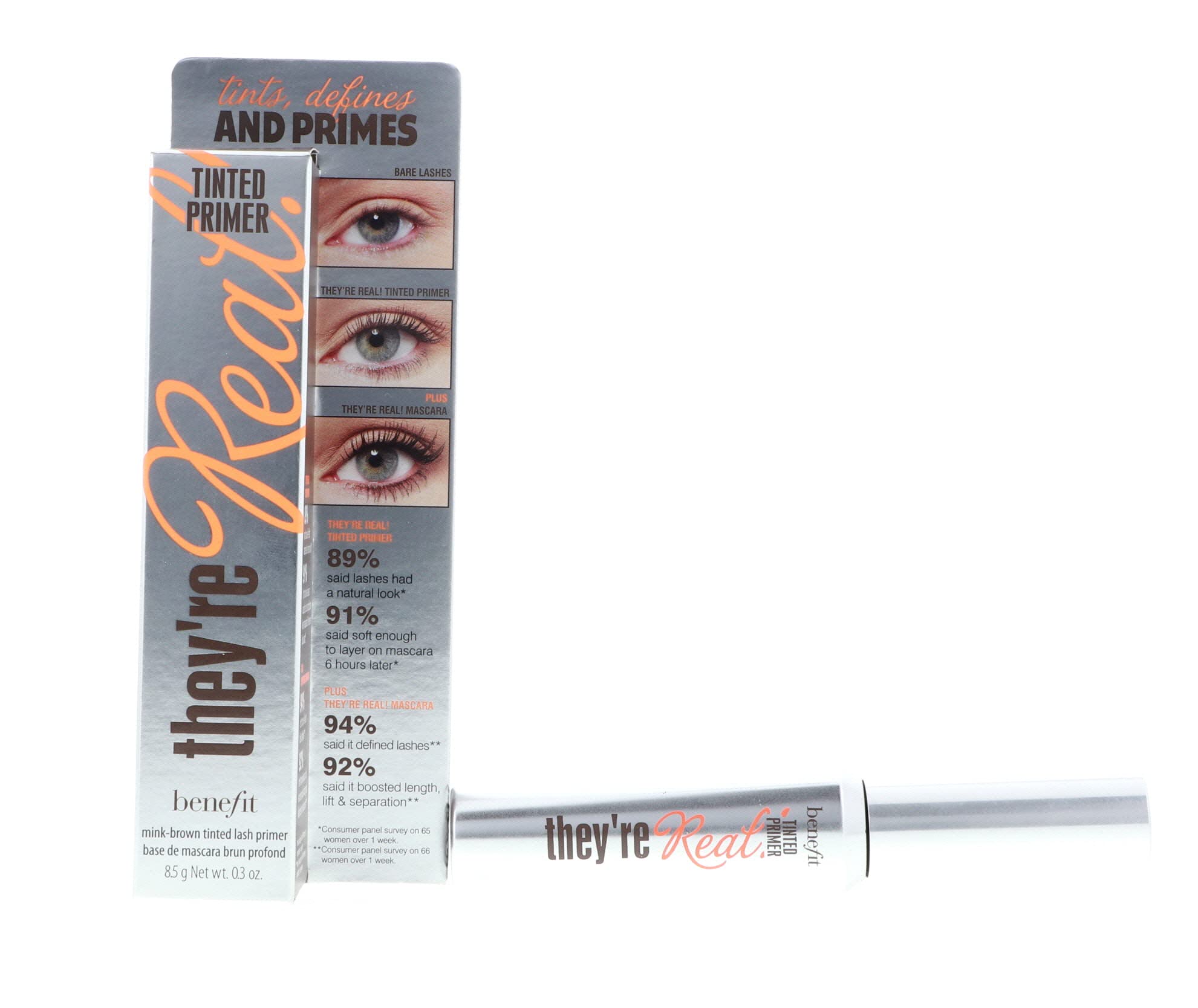 Base légère prête à recevoir le mascara pour un effet net.