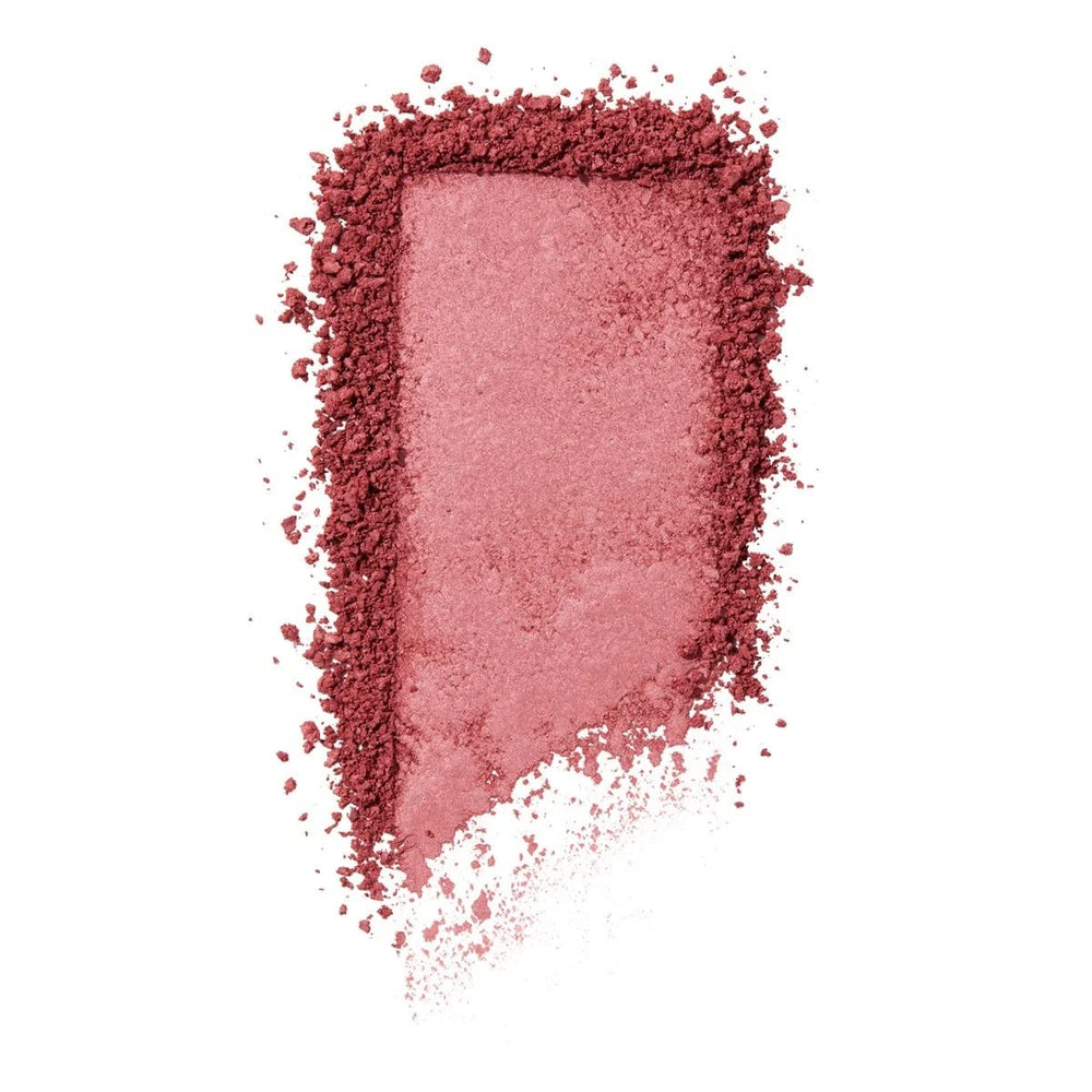 Benefit Wanderful World Willa, fini satiné à effet peau lisse pour un rendu uniforme.