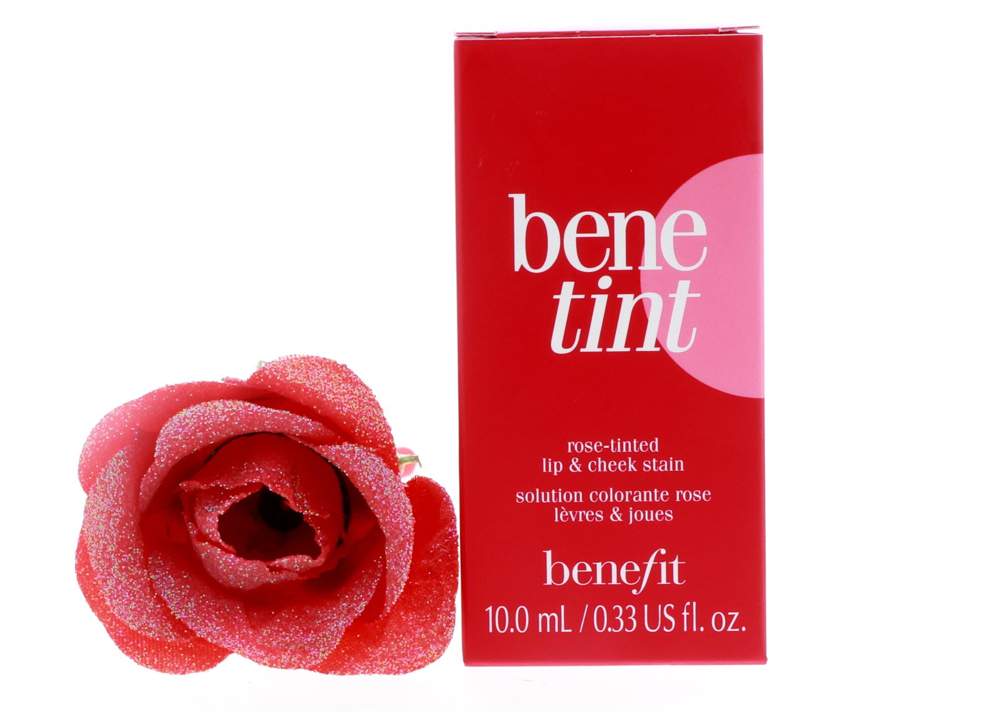 Benetint Benefit – application sur les lèvres, couleur rosée subtile et tenue extendue.