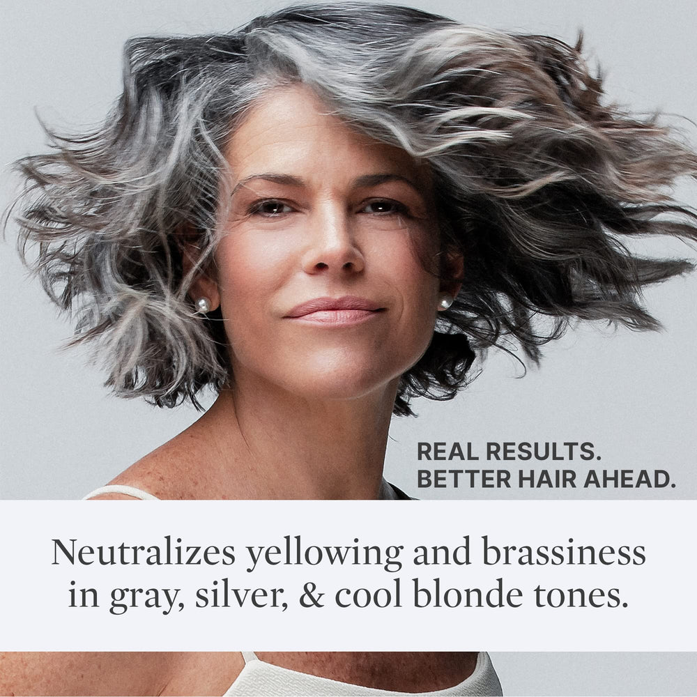 Better Not Younger: brillance douce et naturelle sur blond et argenté.