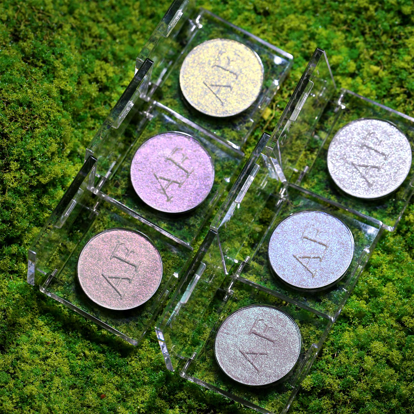 BEUSELF éclat quotidien visage et corps pour un glow discret.
