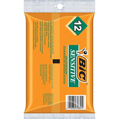 Rasoir BIC Sensitive pour hommes, manche léger pour une prise en main confortable.