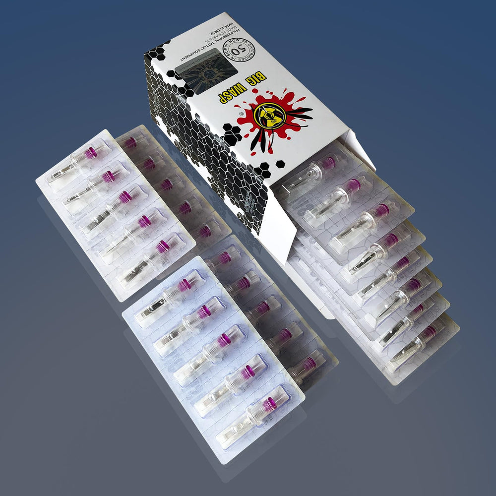 Emballage sécurisé BIGWASP pour transport sûr des cartouches tatouage.