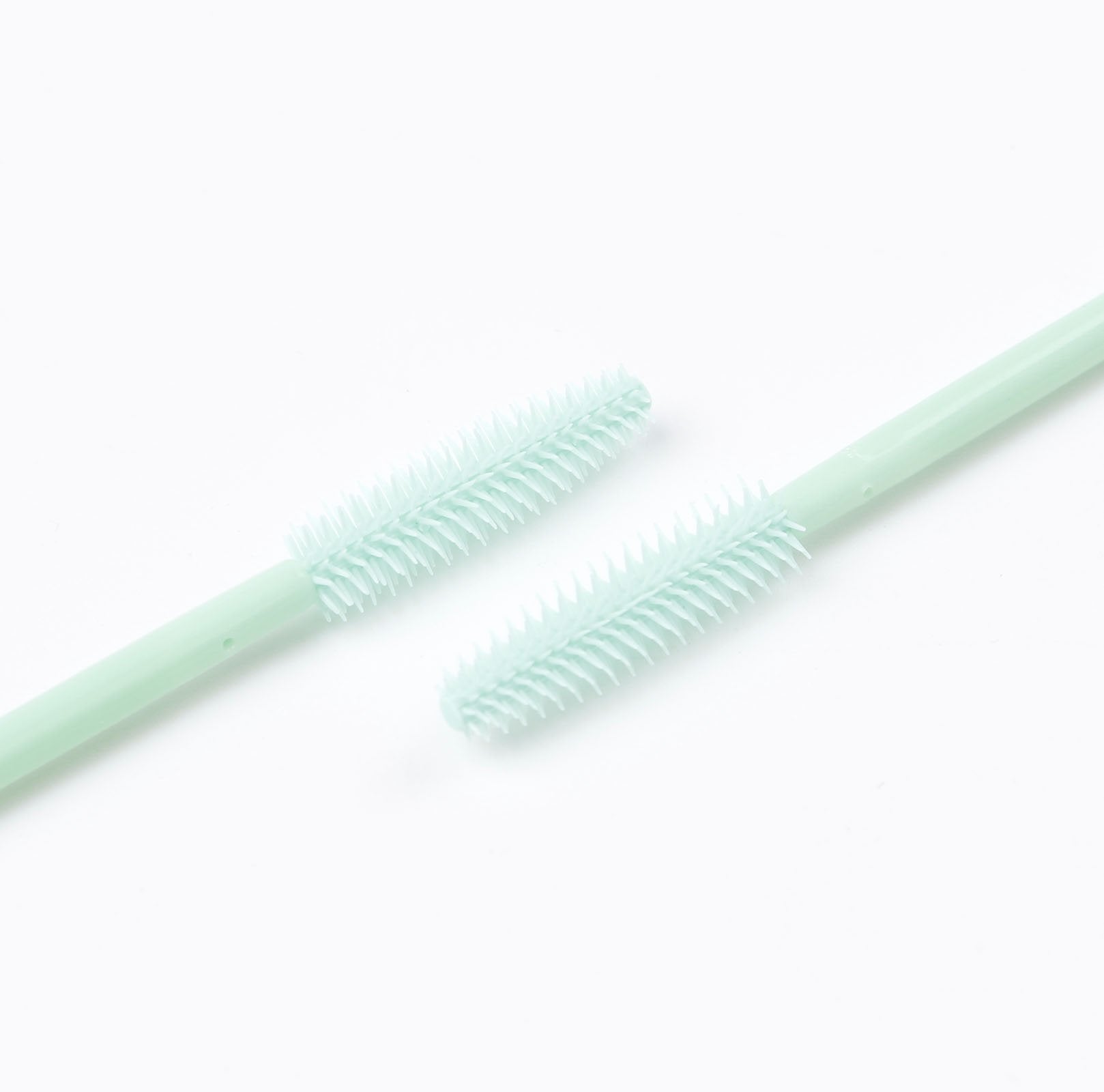 BIHRTC utilisation huile ricin pour cils en voyage.