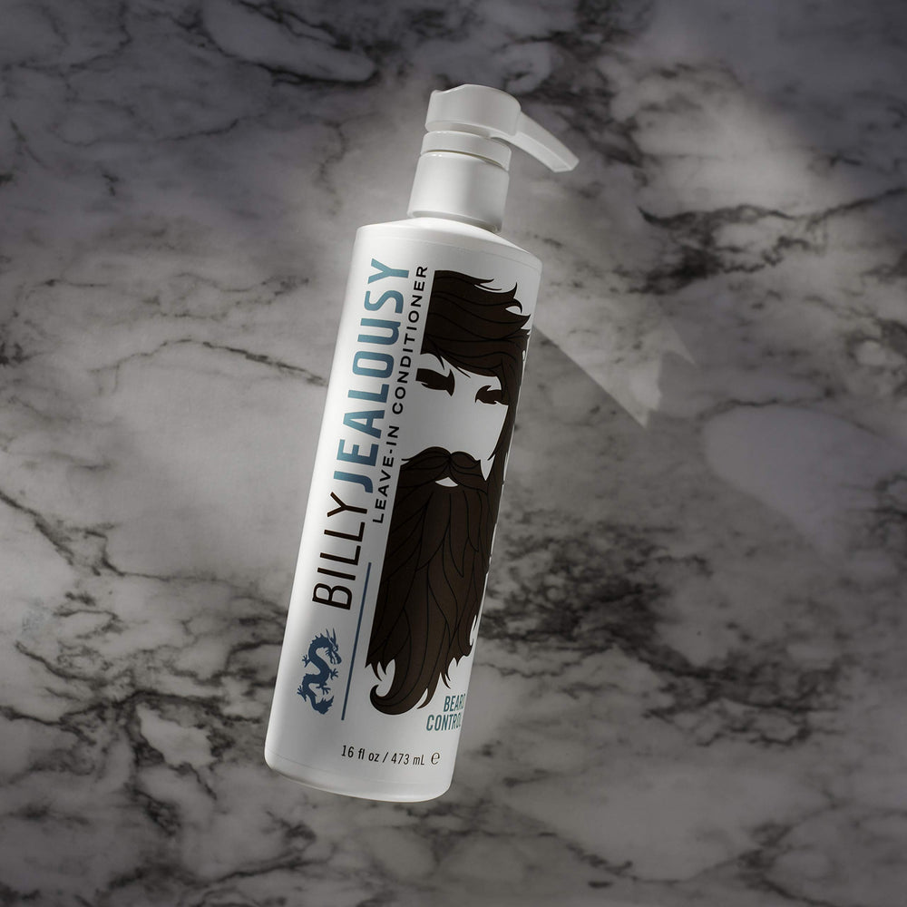 Parfum boisé et frais pour une senteur masculine durable.