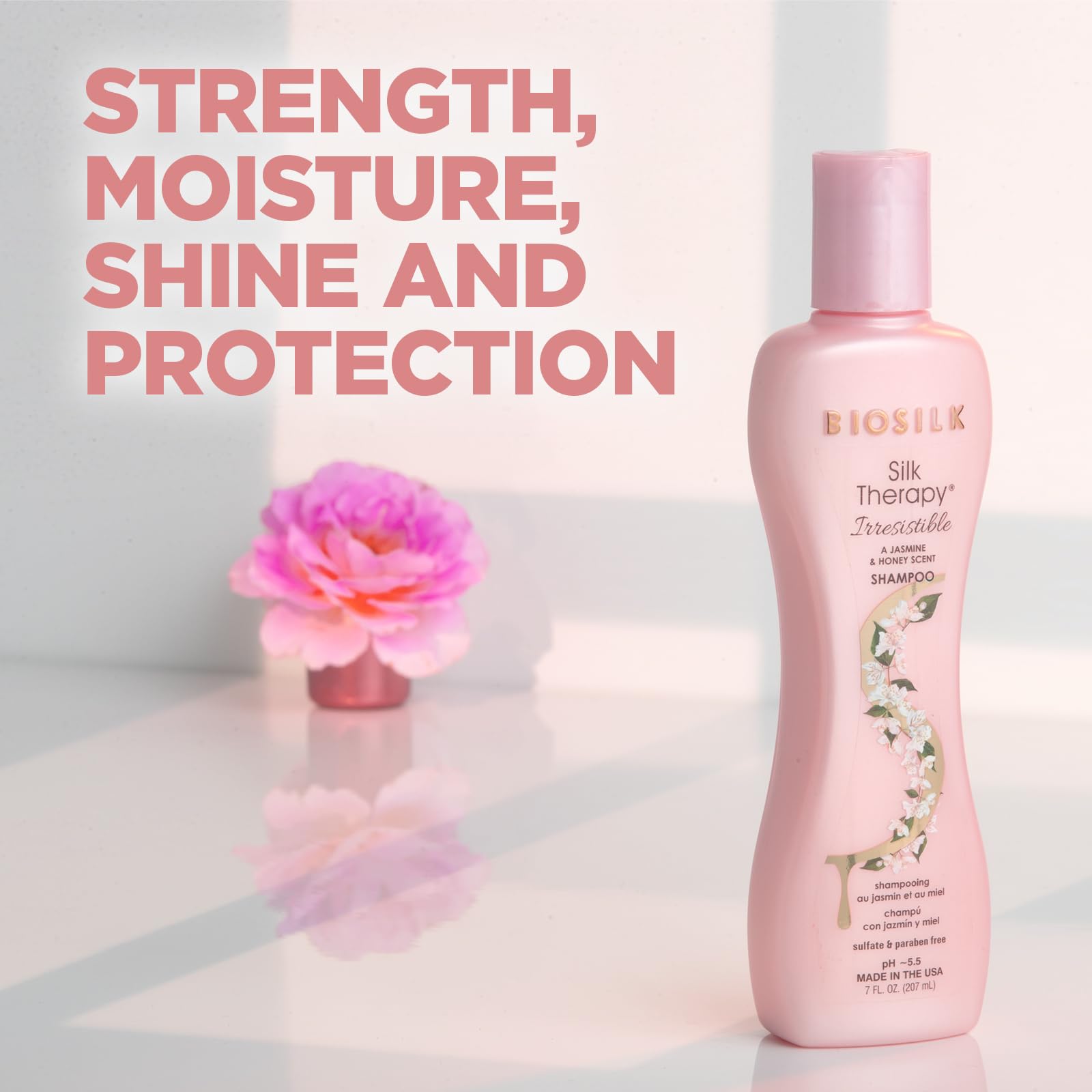 Cheveux nets et brillants après rinçage avec BioSilk Silk Therapy Irresistible.