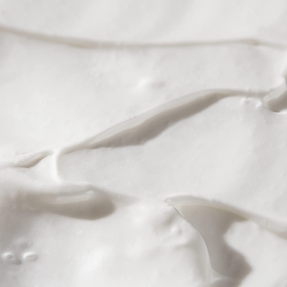Routine nuit BIOSSANCE avec sérum exfoliant doux et hydratant