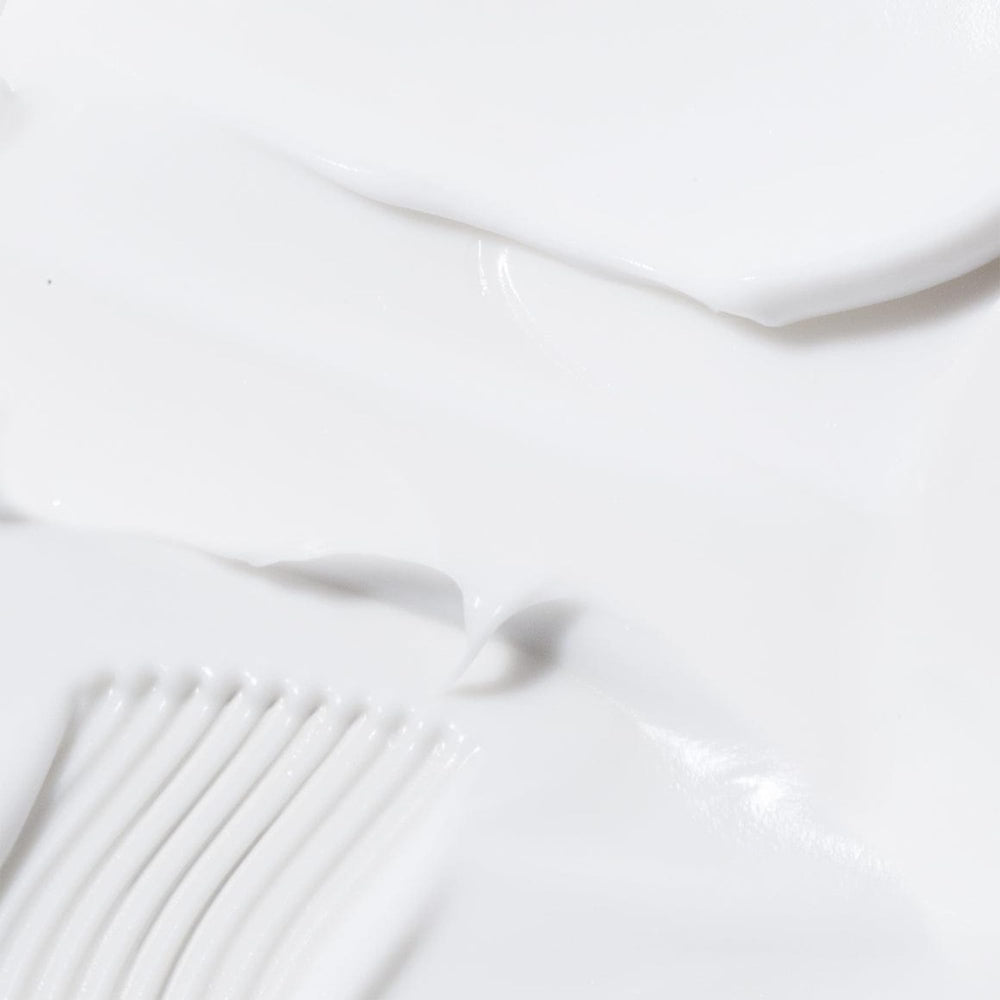 BIOSSANCE Squalane Omega Repair – texture légère et absorption rapide pour une peau nourrie.